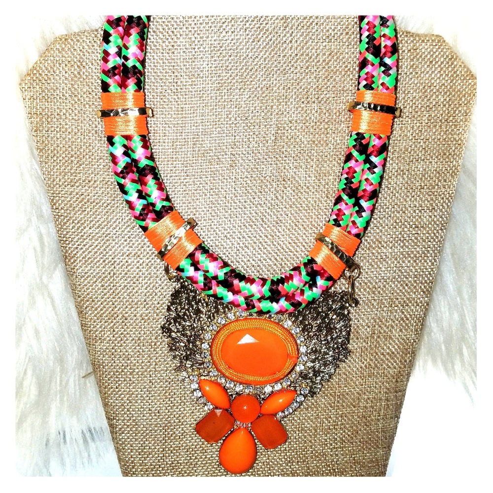 Trendy necklace